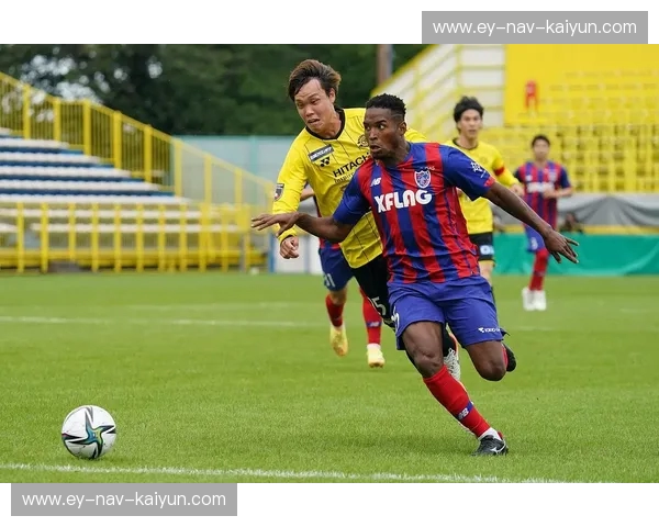 亚洲冠军的荣耀对决：柏太阳神与浦和红钻的绿茵史诗